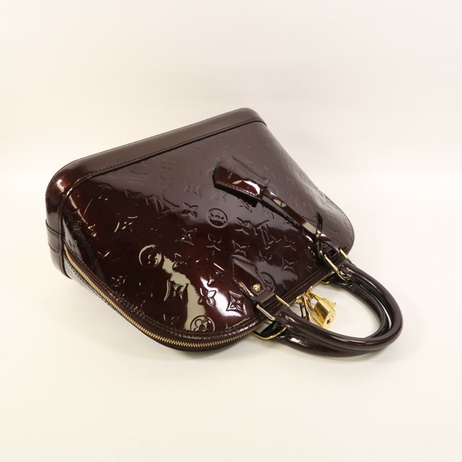LOUIS VUITTON Monogram Vernis Alma PM金扣手挽袋-7