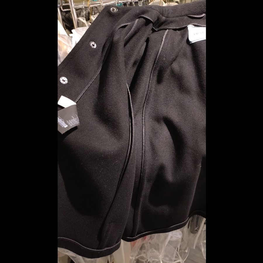 Prada 有帽黑色毛料斗篷外套-17