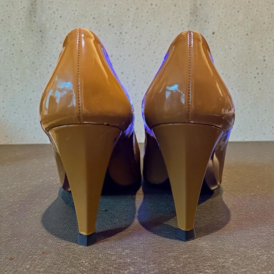 🍒 【Miu Miu】專櫃正品 經典焦糖裸色漆皮魚口粗跟鞋溫潤氣質、復古摩登 size:38/2F260131-1-8
