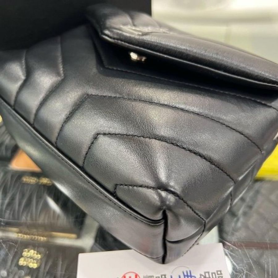 東區正精品㊣YSL Saint Laurent 678401 Toy Loulou mini 黑色牛皮銀字胖胖包方胖包 RA1854-9