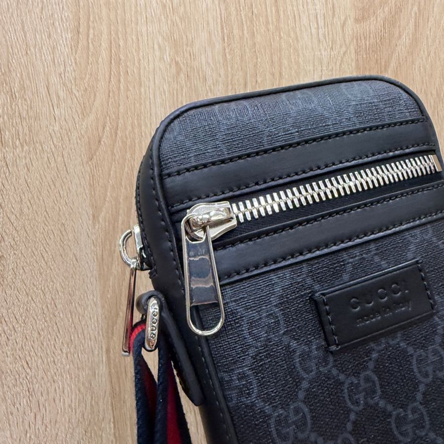 Gucci 黑灰PVC黑牛皮mini日字斜背包-1
