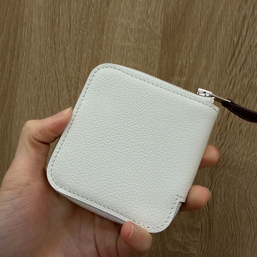 Hermes 白Evercolor牛皮銀釦Silk in絲巾零錢包H087087-5