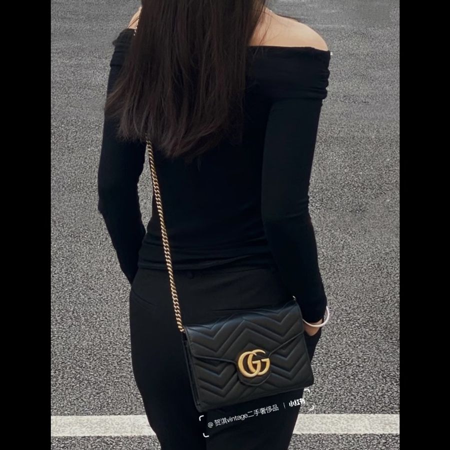 Gucci GG Marmont 金色雙G logo 馬蒙 馬夢 黑金 WOC 信封包 鏈帶包 斜背包 經典山形紋-0
