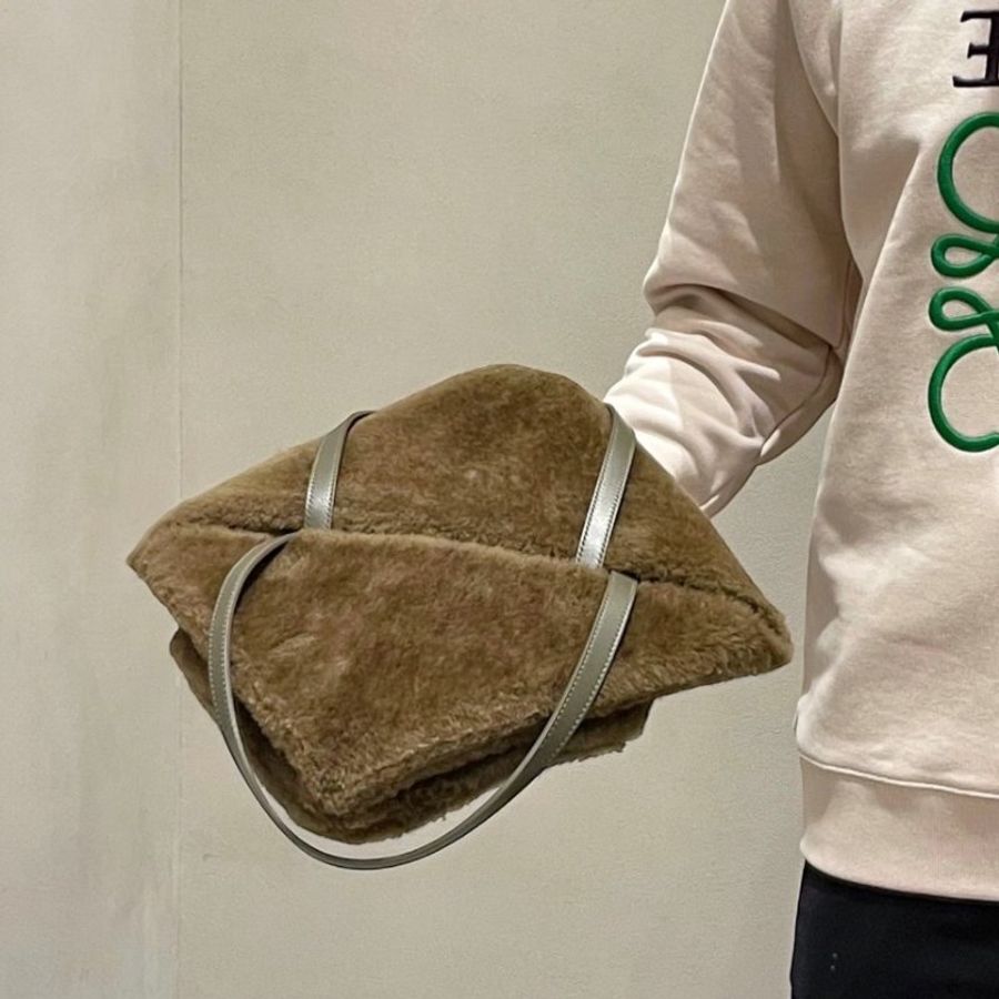 🎊新年特賣🧧Loewe Puzzle Fold 羊毛拼接可折疊托特包 橄欖綠-2