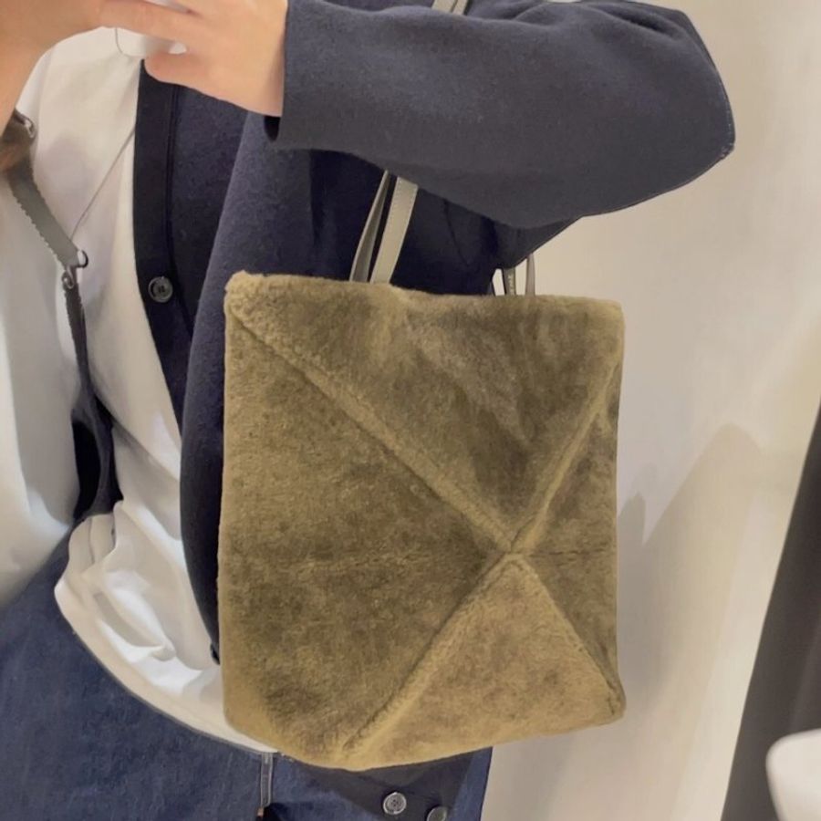 🎊新年特賣🧧Loewe Puzzle Fold 羊毛拼接可折疊托特包 橄欖綠-3