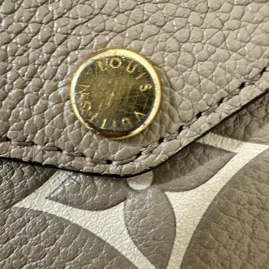 LV M82610 經典Félicie Pochette雙色Empreinte皮革斜背包-斑鳩灰-4