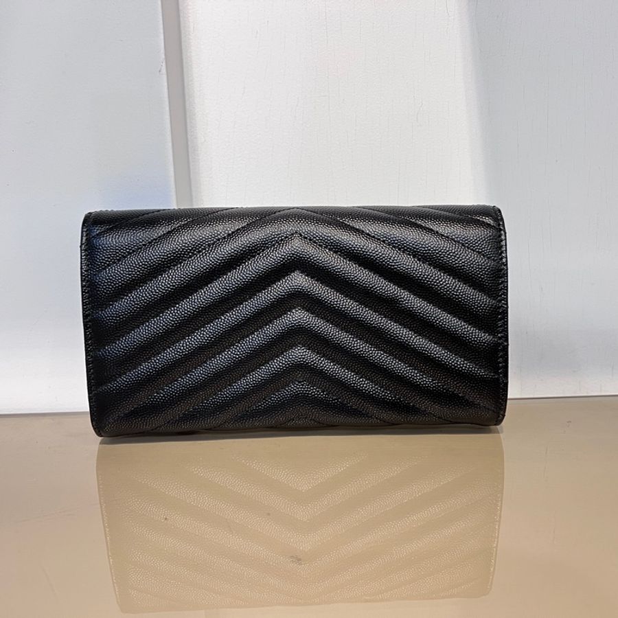 YSL 黑荔枝牛皮山型紋金釦信封下蓋12卡長夾-1