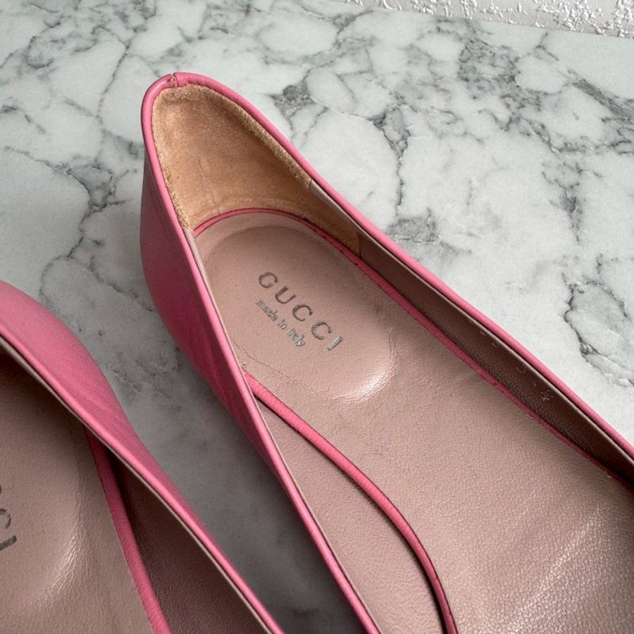 ✨狀況超好 Gucci 粉色卯釘低跟低跟休閒鞋(34.5喔)-5
