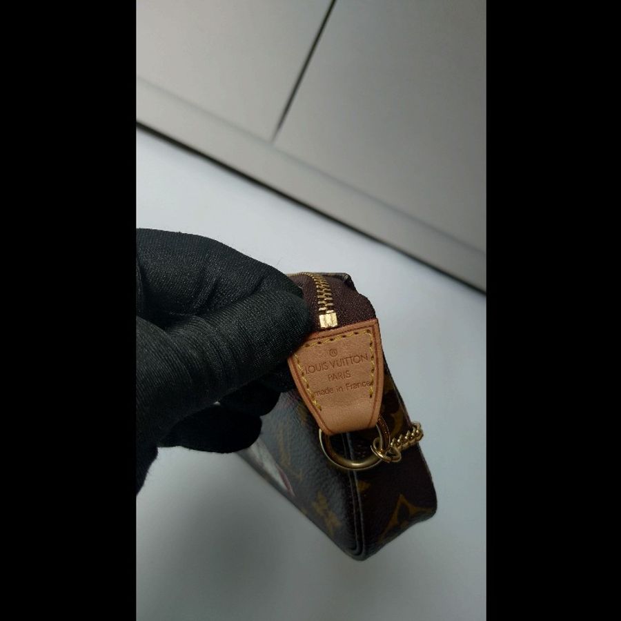 LV 老花限定行李箱圖騰15公分金鍊小包-9