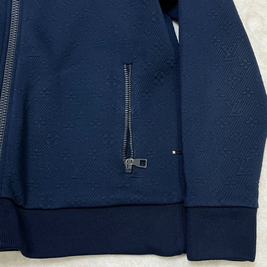 LV Monogram 全拉鏈上衣 壓紋設計-2