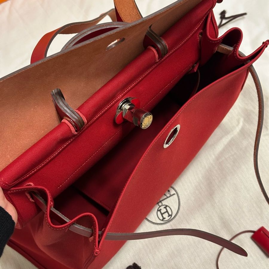 Hermès 愛馬仕 HerBag Zip 31 手提/肩背包 (D刻/石榴紅/銀扣)近全新 手提/肩背兩用包-23