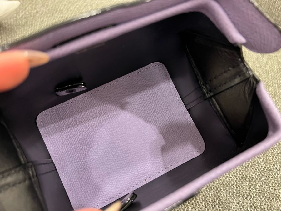 Valextra|Tric Trac Nano Bag 薰衣草紫-8