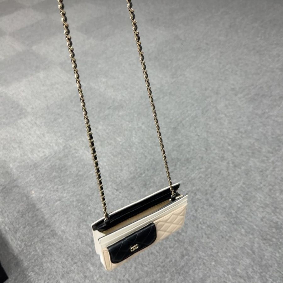 Chanel 香奈兒 Cargo woc 鏈條包 米色+黑白 拼色 厚實耐磨的山羊皮-6