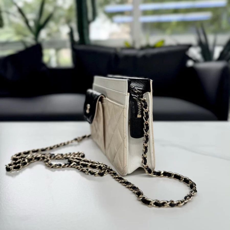 Chanel 香奈兒 Cargo woc 鏈條包 米色+黑白 拼色 厚實耐磨的山羊皮-7