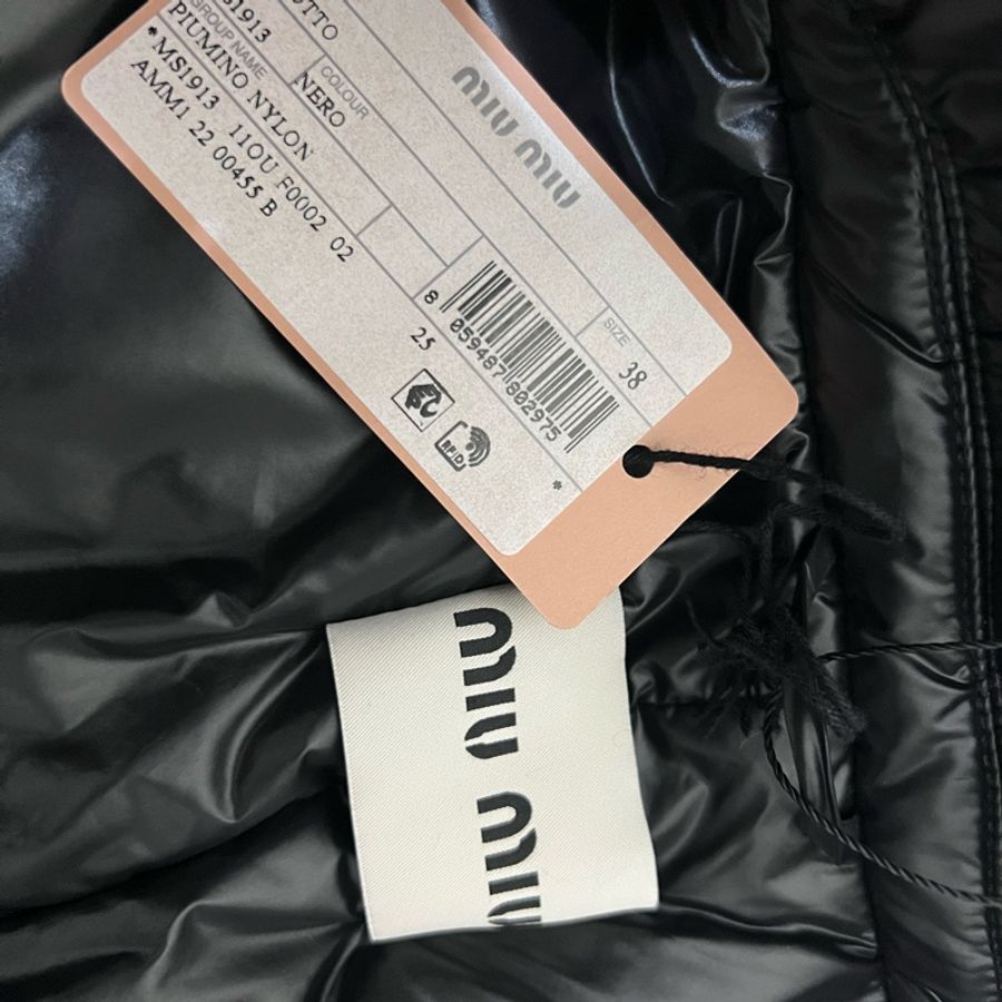Miumiu繫帶尼龍羽絨外套-5
