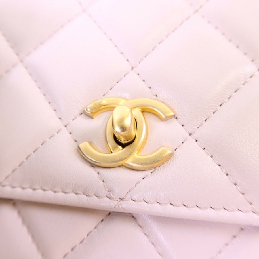 CHANEL 羊皮皮革WOC Wallet On Chain金扣鏈帶肩背袋-10