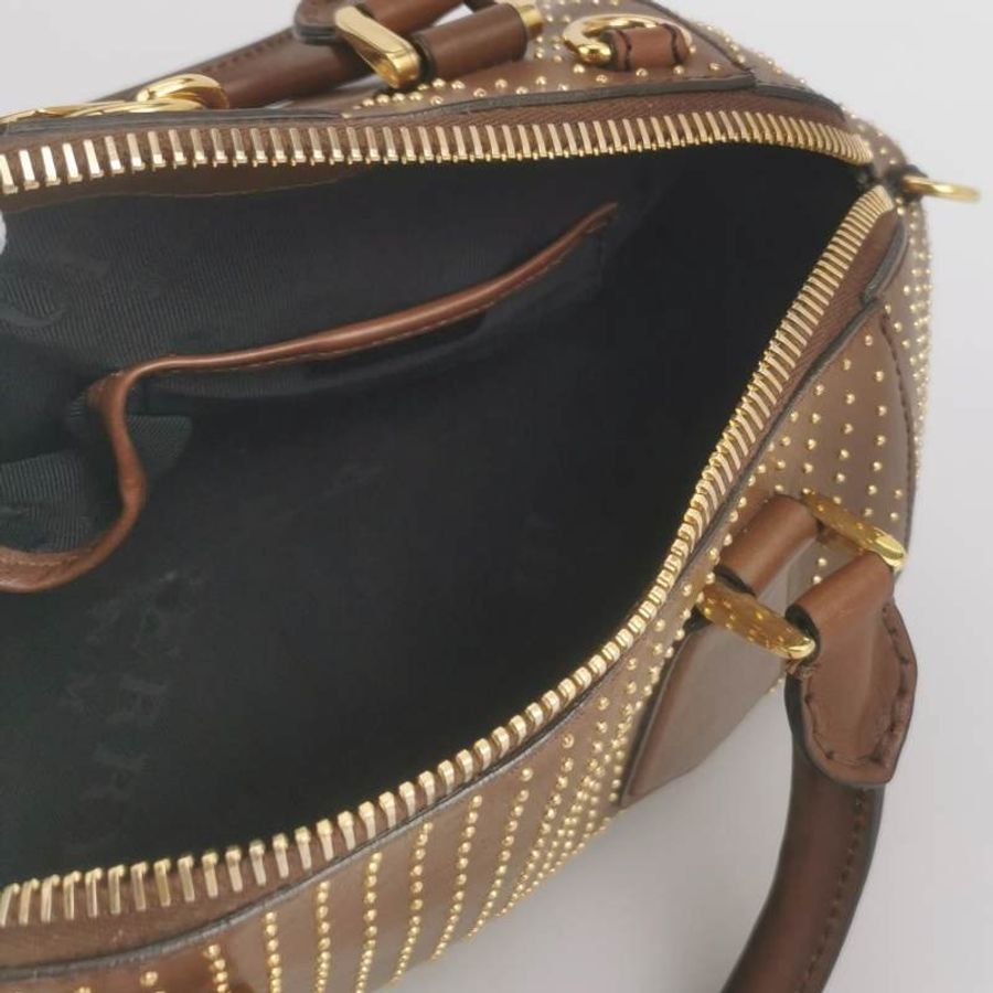 Burberry牛皮純色拉鏈手提包-6