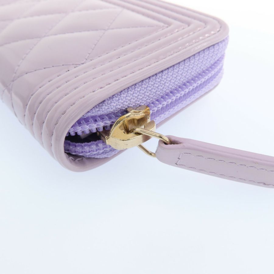 CHANEL 漆皮皮革Boy Coin Purse金扣零錢包-11