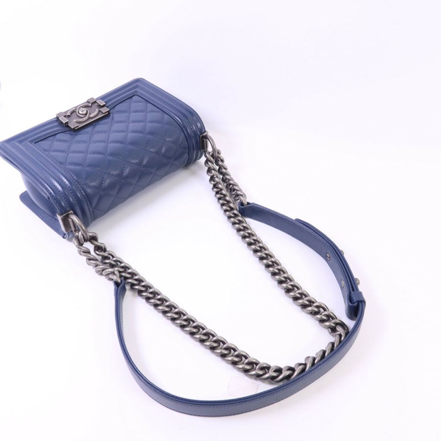 CHANEL 牛皮皮革Chanel Boy Small鏈帶肩背袋-5