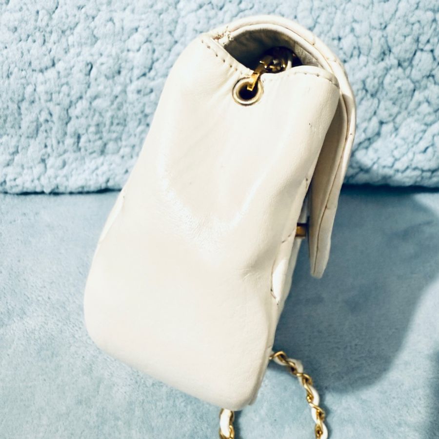 正品保真 香奈兒Chanel vintage白色金釦金鏈半月包月亮包小豬包肩背包經典收藏款-7
