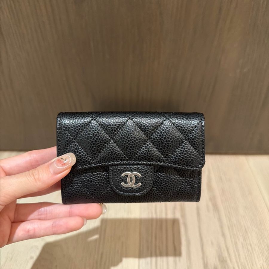 Chanel 黑色荔枝皮銀扣卡包-0