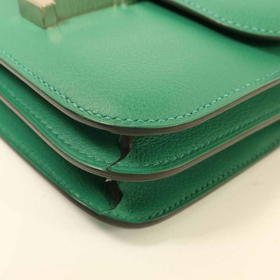 HERMES Evercolor皮革Constance Mini銀扣肩背袋Vert Vertigo-11