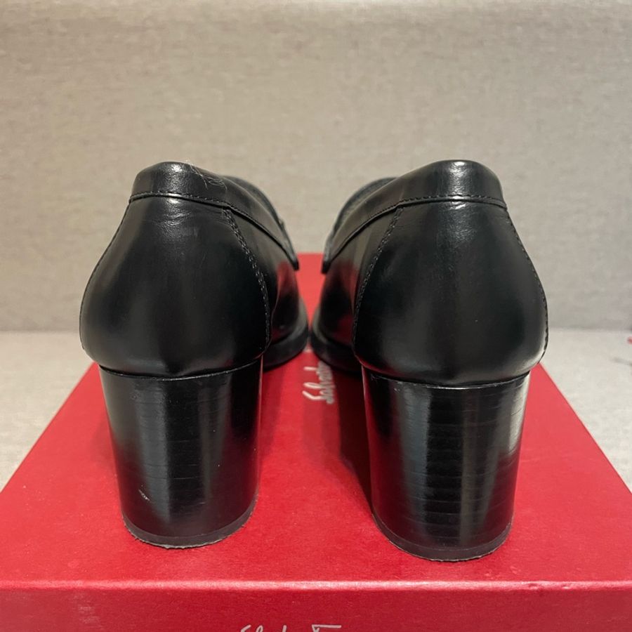 ferragamo黑色福樂鞋5.5號-11