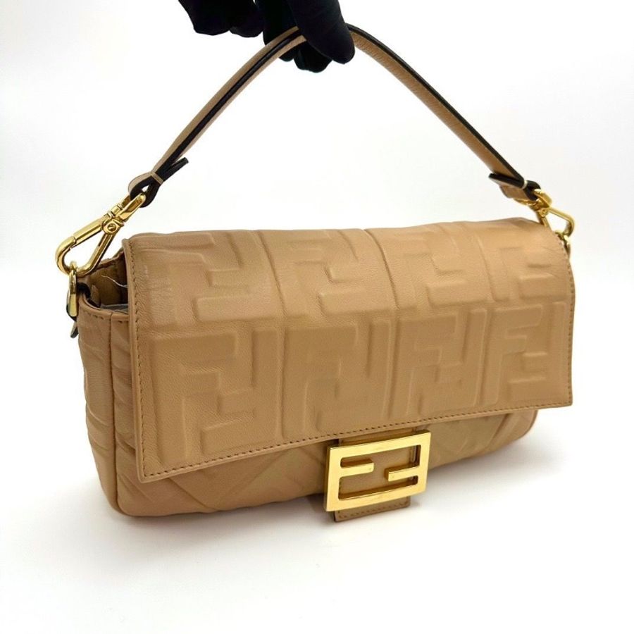 FENDI 奶茶色金扣全皮中號手提肩背法棍包27*14*6 9新配件塵袋-6