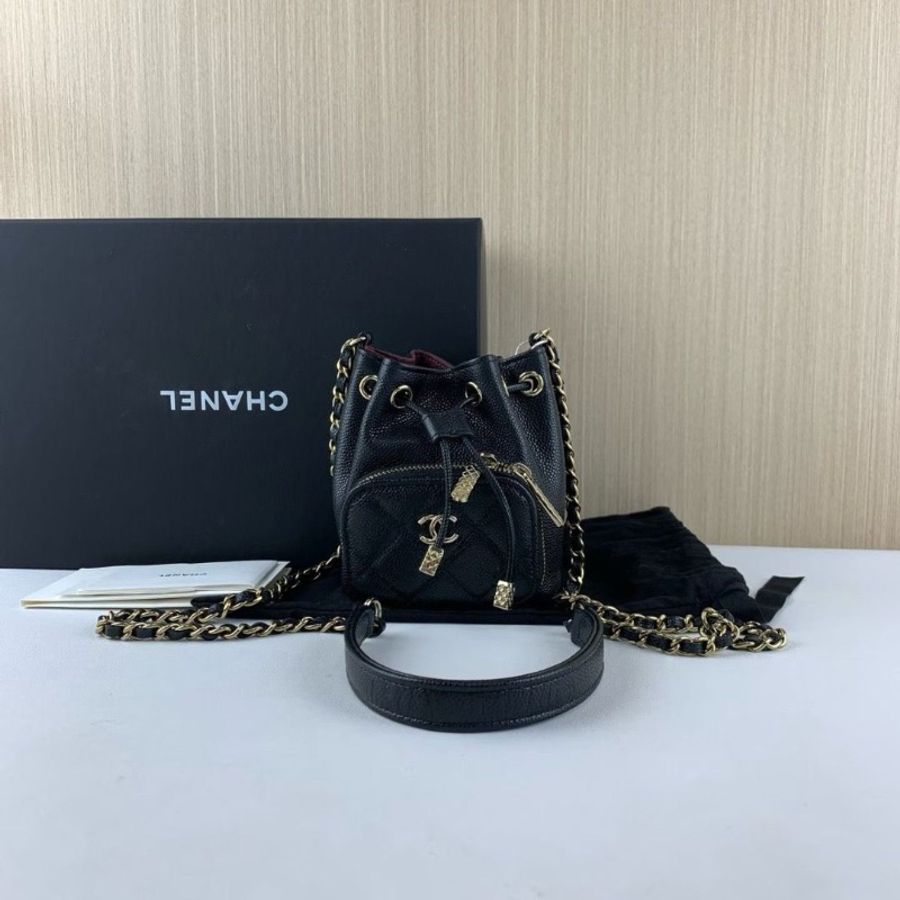 Chanel 黑金牛皮荔枝紋 抽繩mini水桶包 23p芯片款 12.5*10*7.5 9新配件盒子塵袋-6