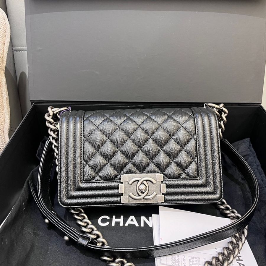 99新 Chanel香奈兒黑銀leboy荔枝紋牛皮小號-8
