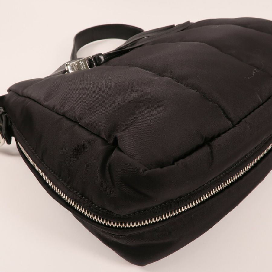 PRADA 尼龍Shoulder Bag銀扣肩背袋-9