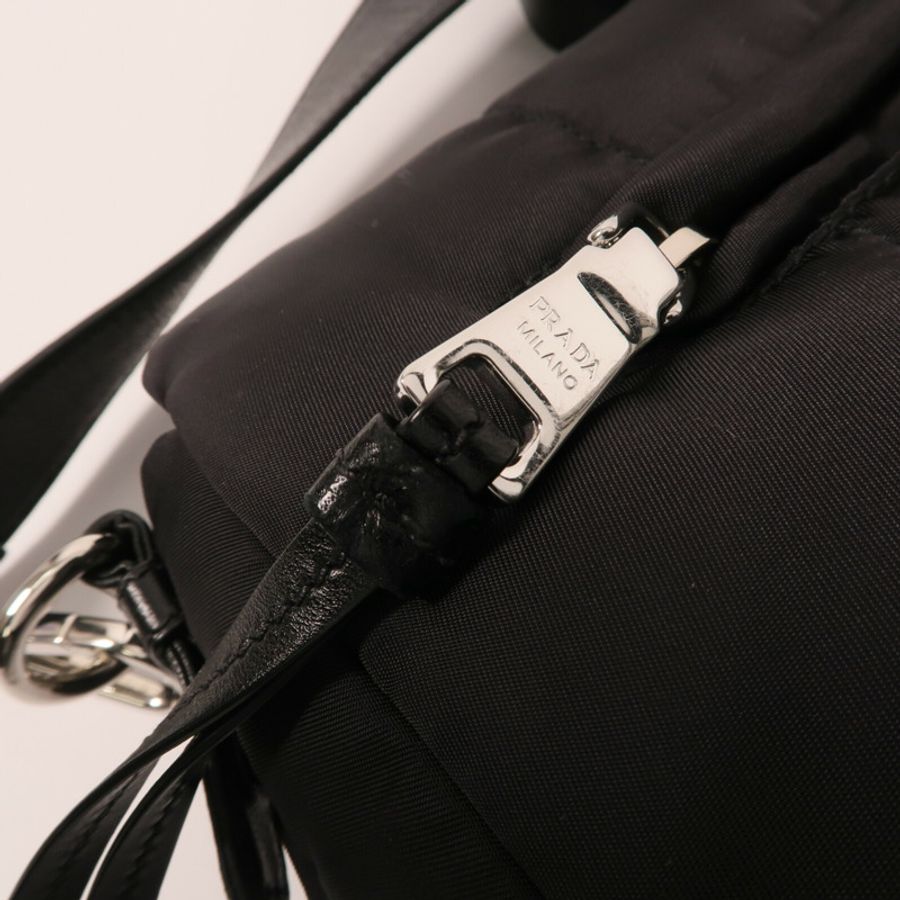 PRADA 尼龍Shoulder Bag銀扣肩背袋-10