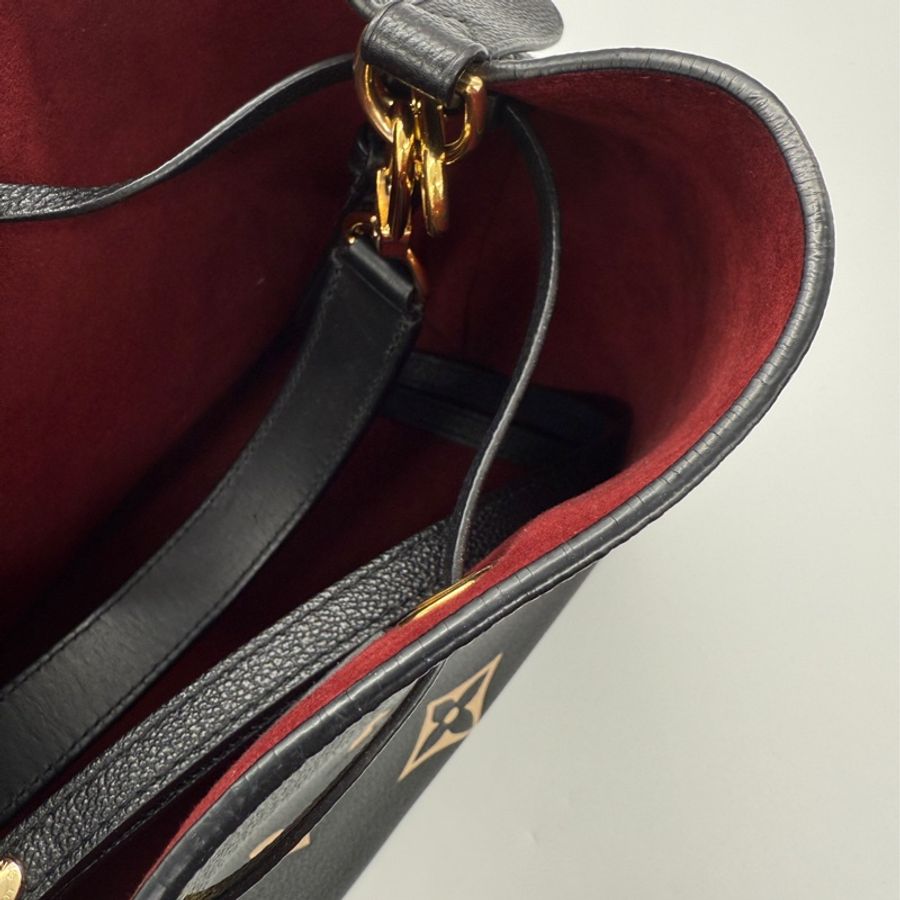 加贈MK斜背包 LOUIS VUITTON NéoNoé MM M45497 黑色 雙色壓紋水桶包-11
