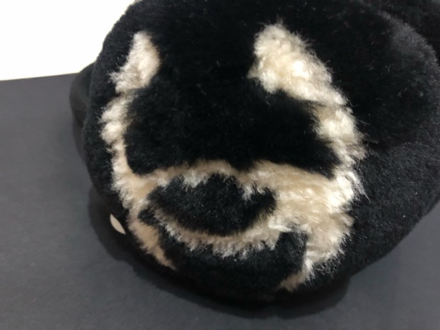 Chanel耳罩限量香奈兒黑色耳罩購於專櫃-0