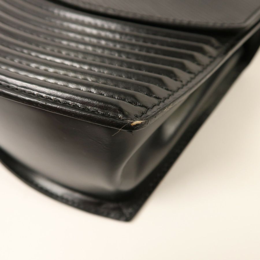 LOUIS VUITTON Epi Tilsitt金扣肩背袋-10