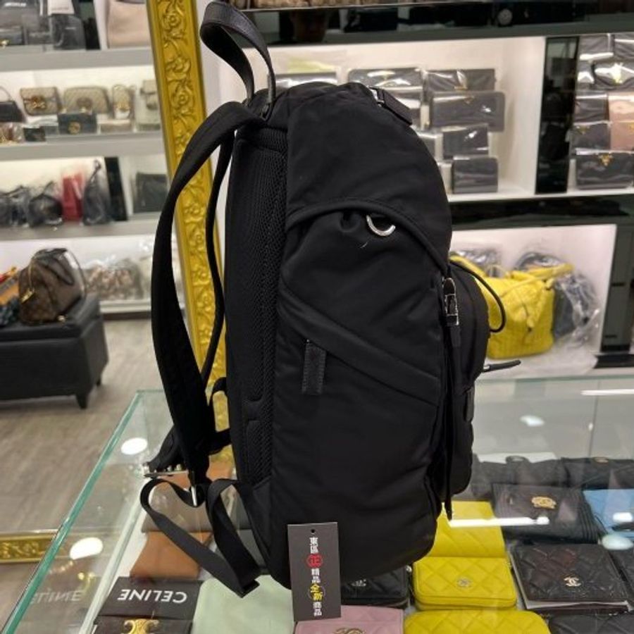 東區正精品㊣PRADA 2VZ135 全新黑色尼龍銀三角牌束口前口袋拉鍊口袋大後背包 RZ6484-8