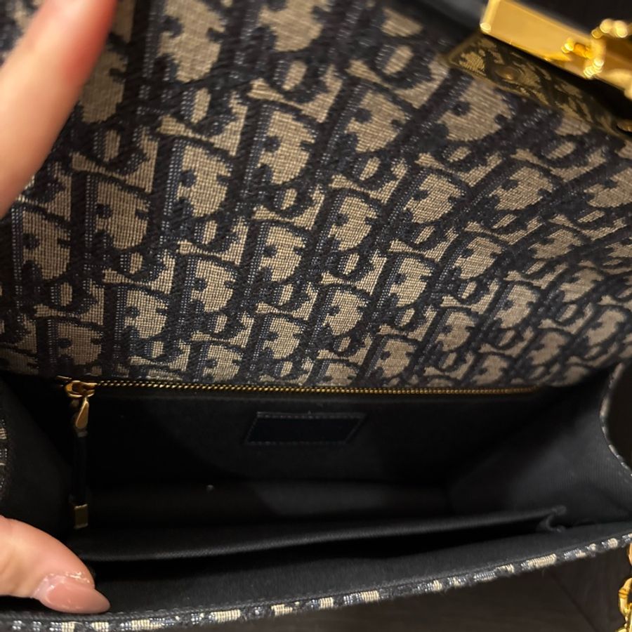 Dior 蒙田30-8