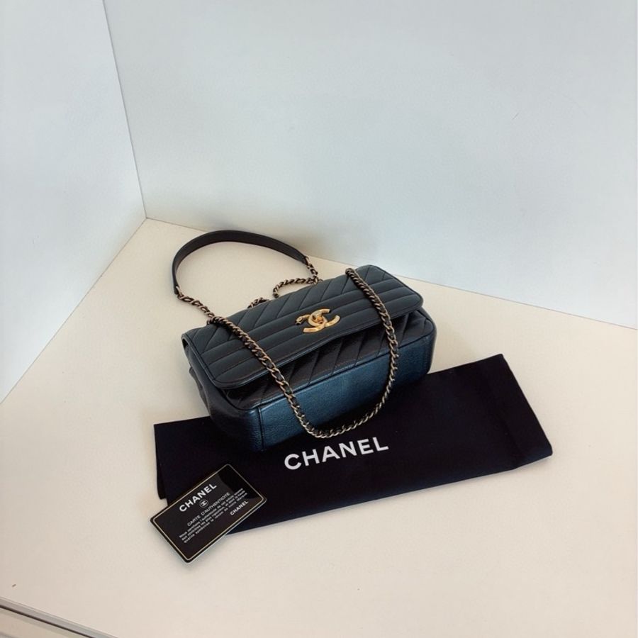 Chanel香奈兒 黑金條纹特别款CF大mini鏈條包-5