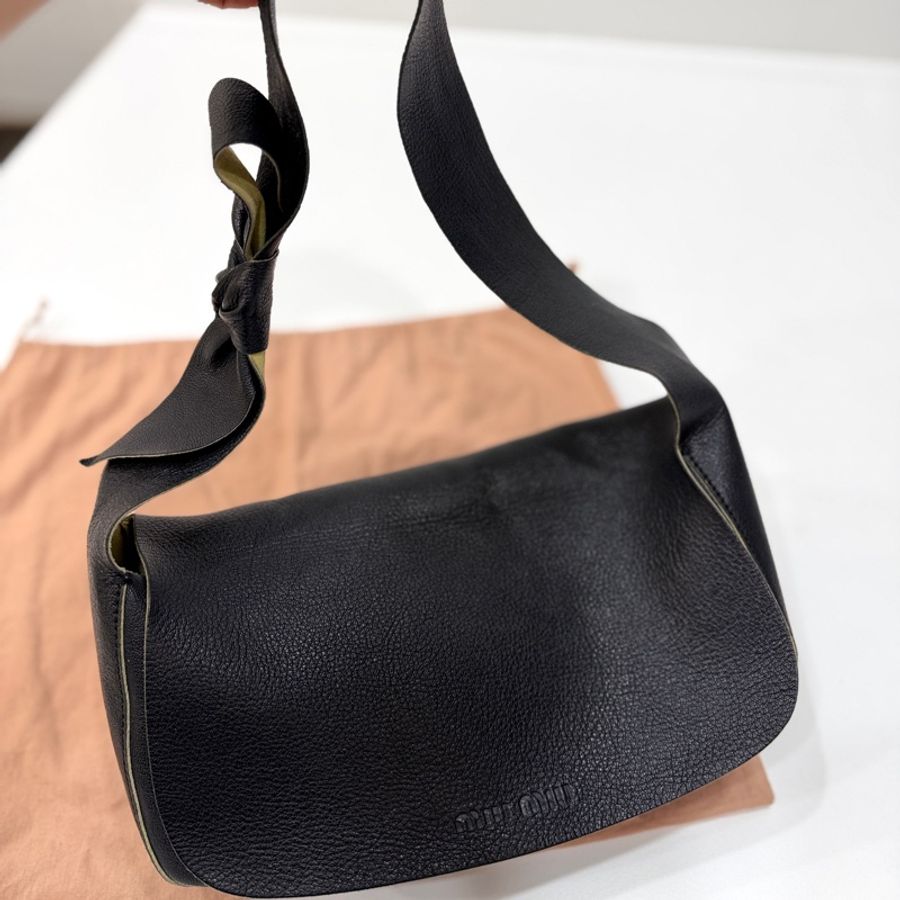 MIU MIU Vintage 蝴蝶結 黑色牛皮 肩背包 側背包 手提包-1