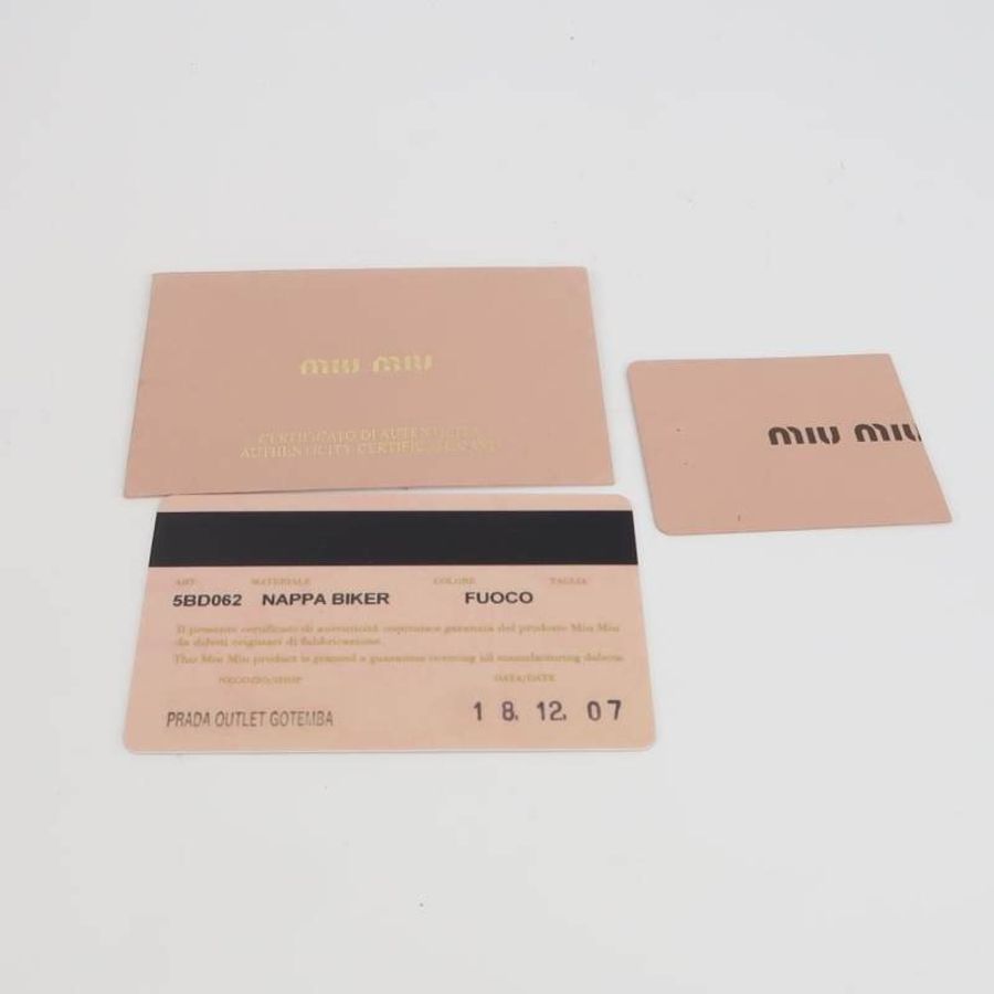 Miu Miu羊皮純色字母Logo手提包-8