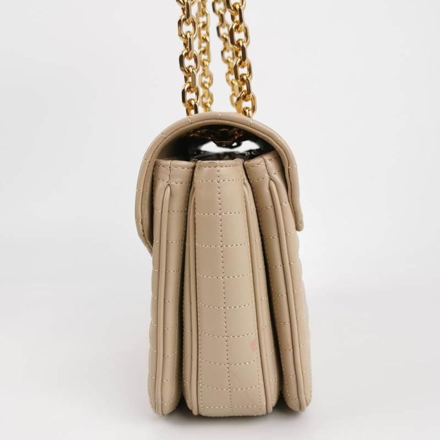 Celine C Bag中號牛皮純色絎縫C字扣單肩包-2