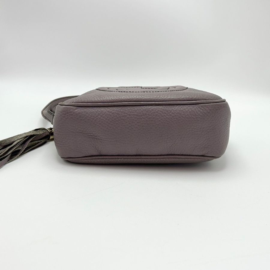 GUCCI Logo壓印流蘇掛飾肩背斜背相機包21*15*7 98新配件塵袋-4