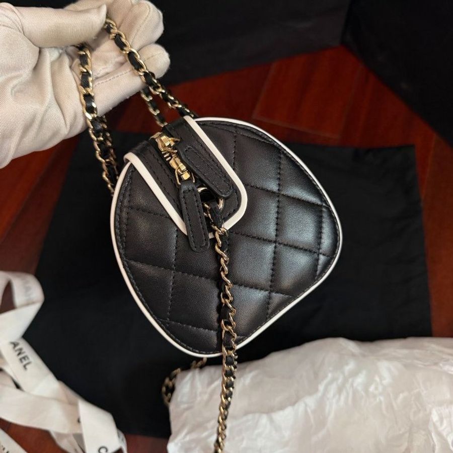 近新品 香奈兒/Chanel 黑白色漫畫款保齡球包圓筒包 附件塵袋-2