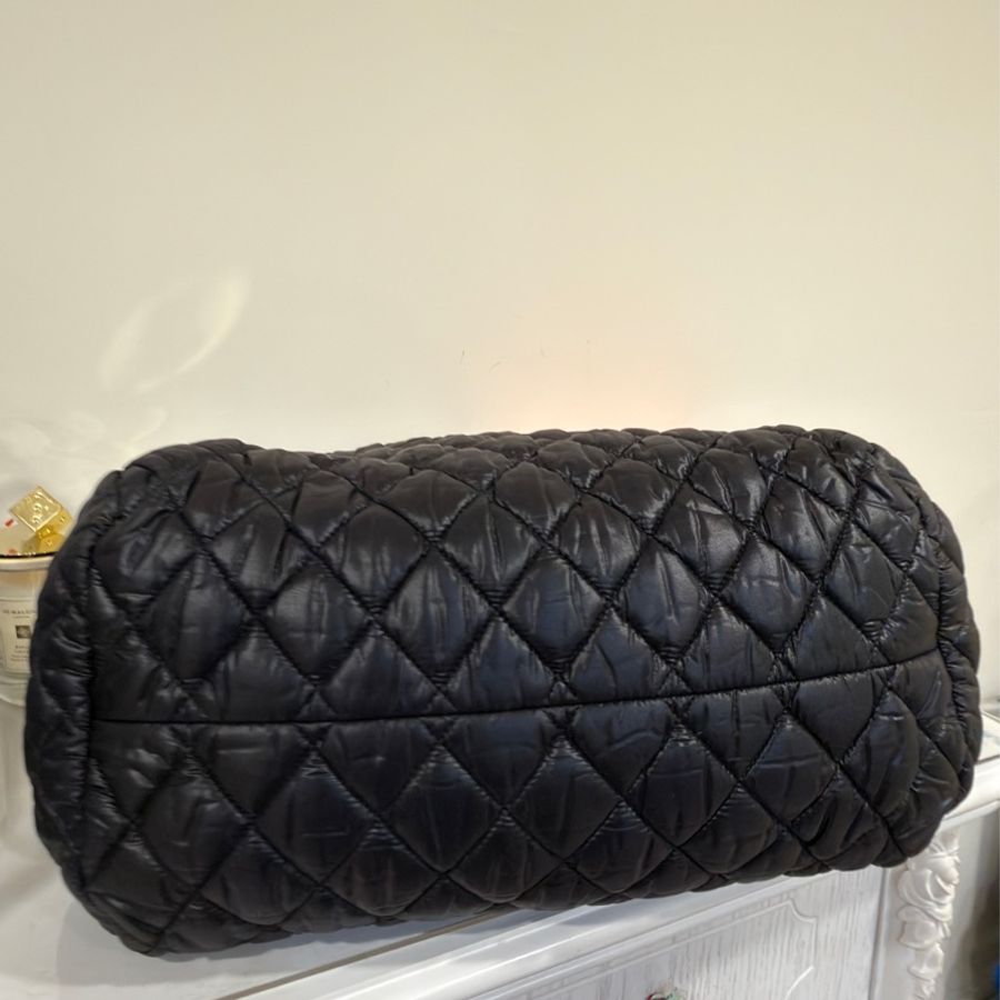 🉑肩背🈚️重量 #耐用超好裝 #甜甜💰香奈兒羽絨泡芙雲朵包 行李袋超好用-16