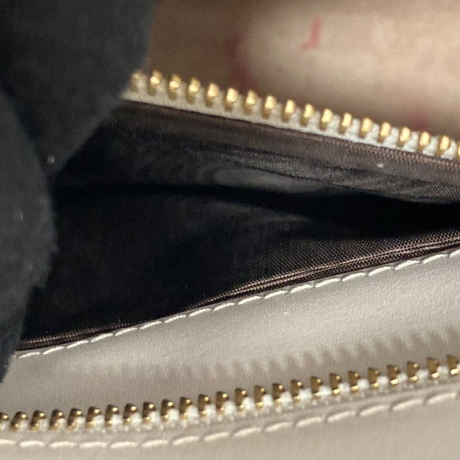 GUCCI 古馳 421332 Small Sylvie Shoulder Bag 小牛皮 肩背包 白色 金釦-8