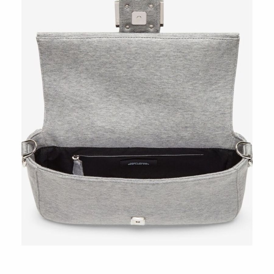 Fendi 男士 Baguette 徽標斜挎包均碼碼常規、27cm*6.5cm*15cm-2