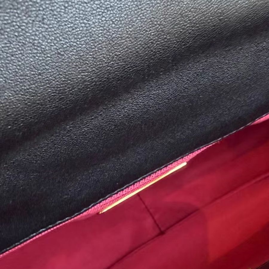 ✨Chanel 19bag 中號 99新 有保卡🖤-7