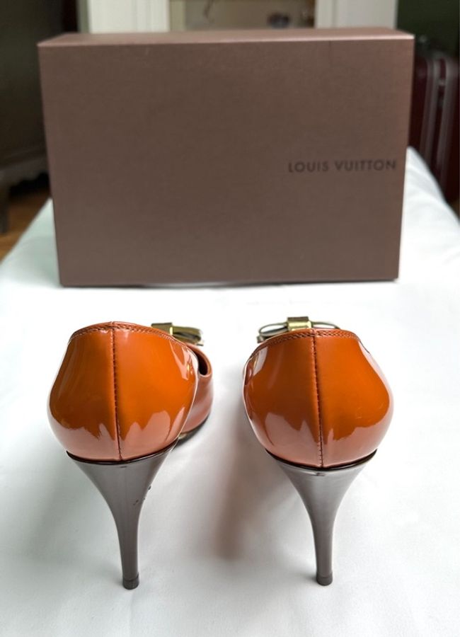 Louis Vuitton 亮面漆皮高跟鞋 鞋碼37.5-5