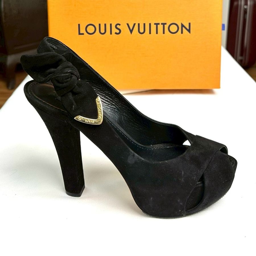 Louis Vuitton 黑色麂皮後繫帶涼鞋 鞋碼37.5-2