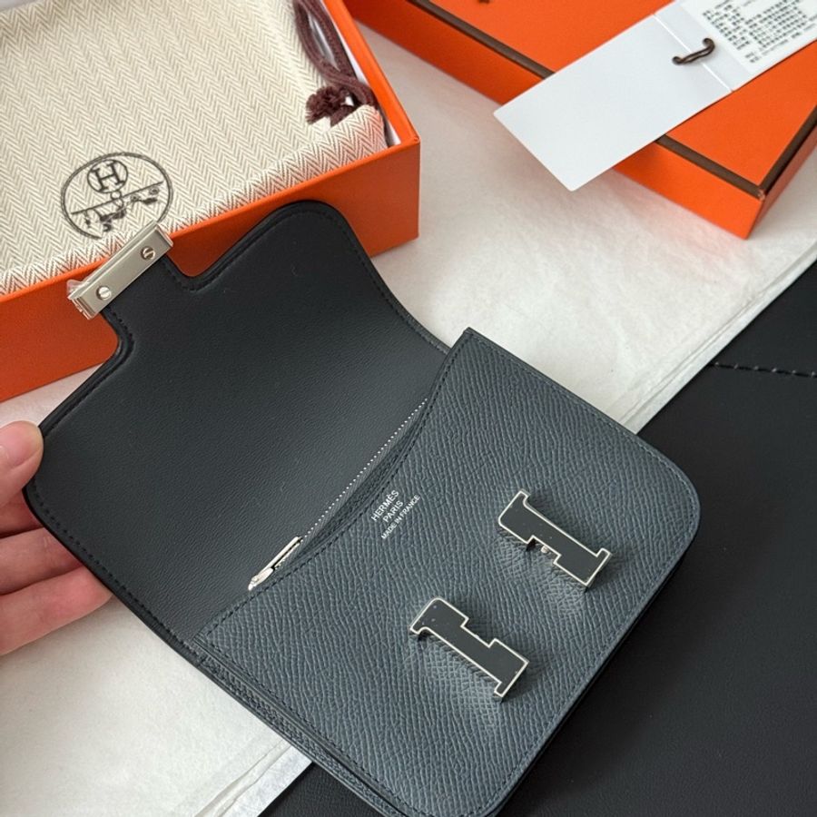 閒置新,未使用 hermes愛馬仕康康 琺瑯扣slim E皮 W刻 24年霧灰色最新琺瑯扣-6